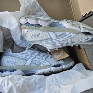Size 12 - Asics Gel-NYC 2055 Cream/Dolphin Grey